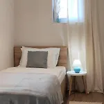 Lux *