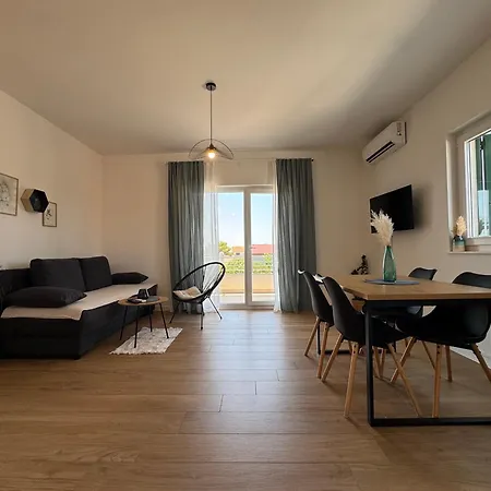 Lux Vodice